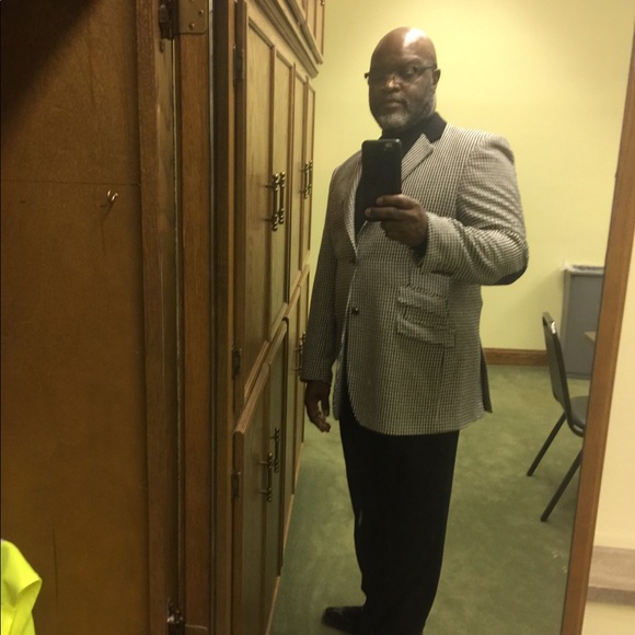 Meet your Posher, James - Picture 1 of 1